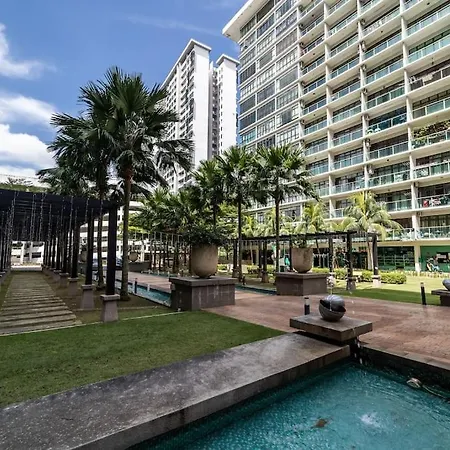 035 Palazio Apartment Japanese Style Studio Mount Austin Wifi & Netflix Johor Bahru Exterior photo