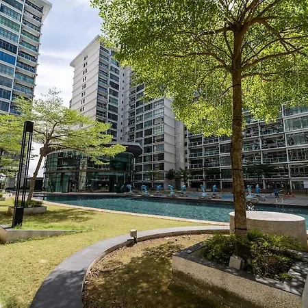 035 Palazio Apartment Japanese Style Studio Mount Austin Wifi & Netflix Johor Bahru Exterior photo